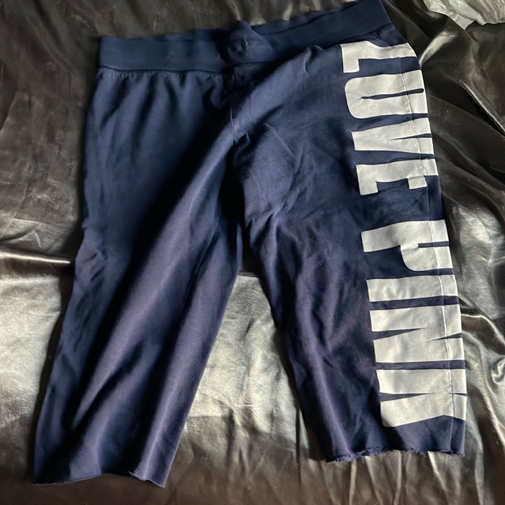 Pink Cropped pants